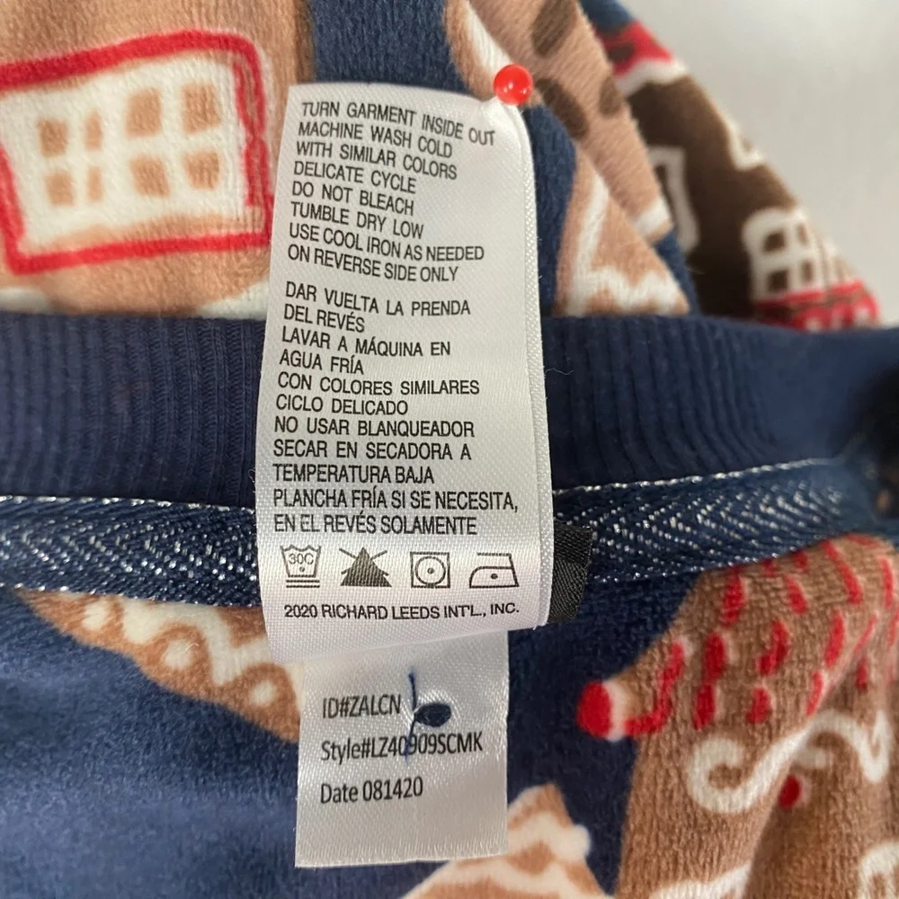 Disney Micky Mouse XL (16-18) Gingerbread Pajama Top Super Soft Long Sleeves